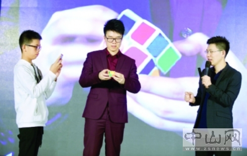 NBA历史10大肌肉男:个个体壮如牛,威猛无比【火狐电竞官方网站】(图2) 火狐电竞官方网站