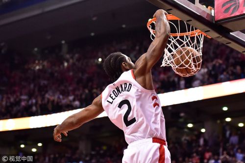 林依晨出席台北时装周被抓拍 身材太过真实 蘑菇头发型认真吗?【火狐电竞官网】(图10) 火狐电竞