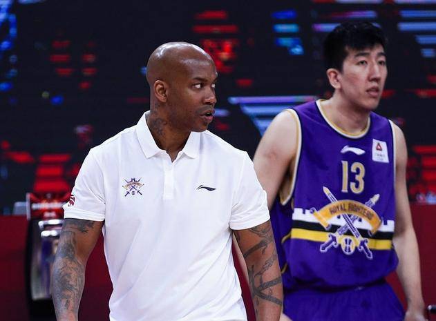 ‘火狐电竞官网’
愿成为中国男篮教练 同时不排挤做助教 马布里的亮相令球迷点赞(图5) ‘火狐电竞官网’
愿成为中国男篮教练 同时不排挤做助教 马布里的亮相令球迷点赞(图5)