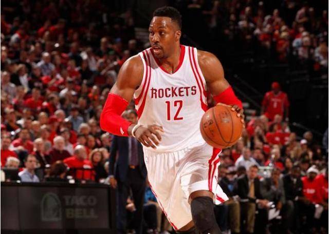 火狐电竞：
NBA撞脸球星：沃克沃尔分不清 而他俩却像极了亲父子(图5)