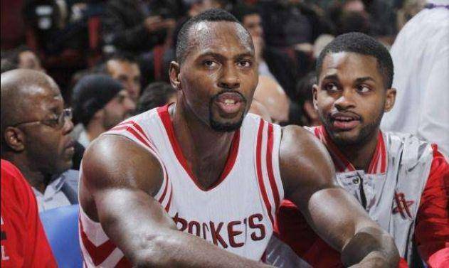 火狐电竞：
NBA撞脸球星：沃克沃尔分不清 而他俩却像极了亲父子(图7)