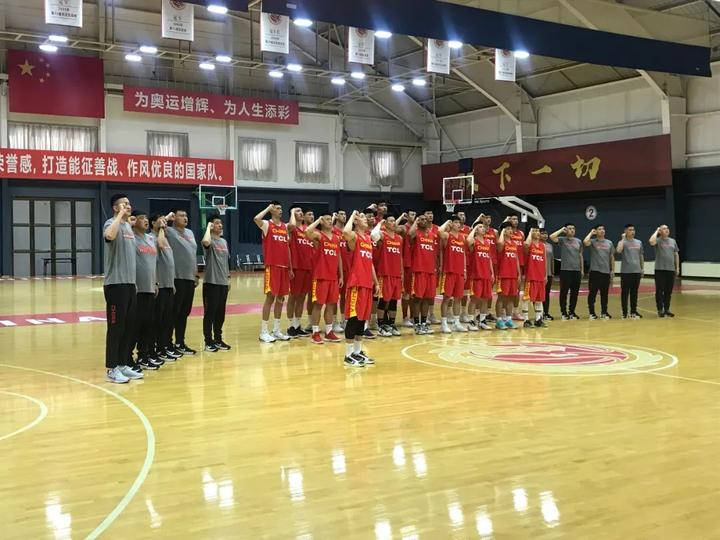 火狐电竞官方网站：
中国男篮开训！易建联写信激励年轻队员：资助全国球迷完成梦想(图5)