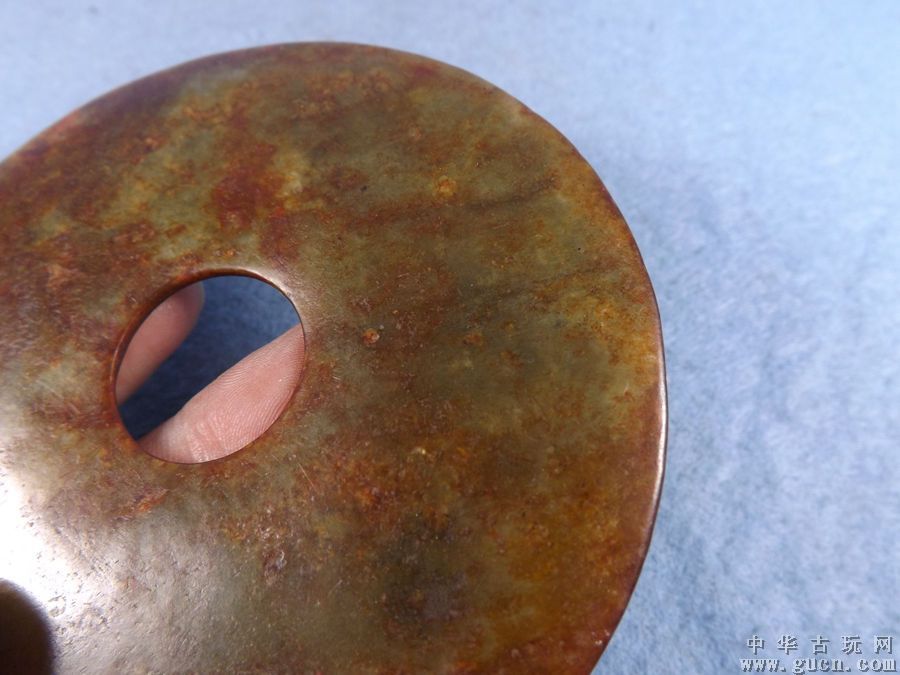 “火狐电竞官方网站”燃!皇马读秒绝平神剧本:库尔图瓦飞吻挑衅,小将跪地怒拍草皮(图2) 火狐电竞官方网站