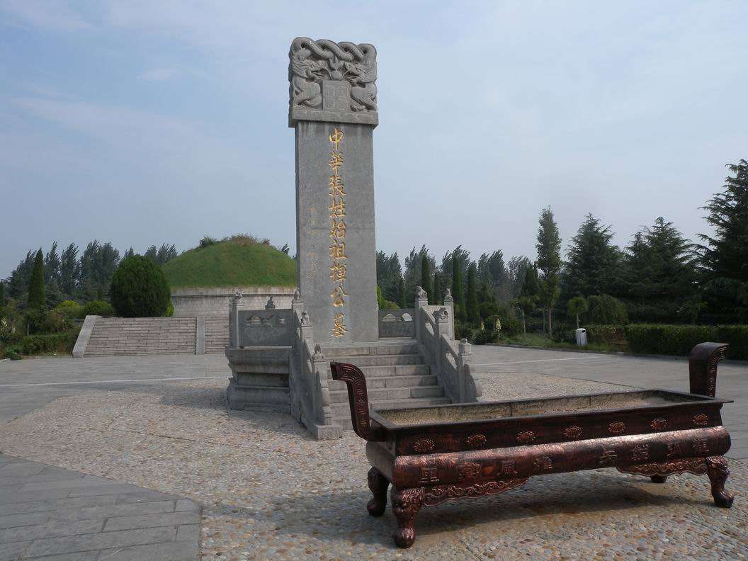 火狐电竞官方网站-江苏省档案馆馆藏甲骨文书法艺术展举行(图2) 火狐电竞