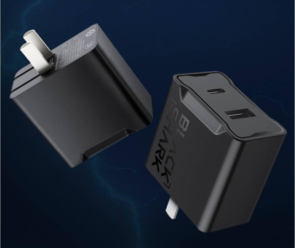 
黑鲨推出30W充电器：双口设计 支持多种快充协议|火狐电竞(图3)