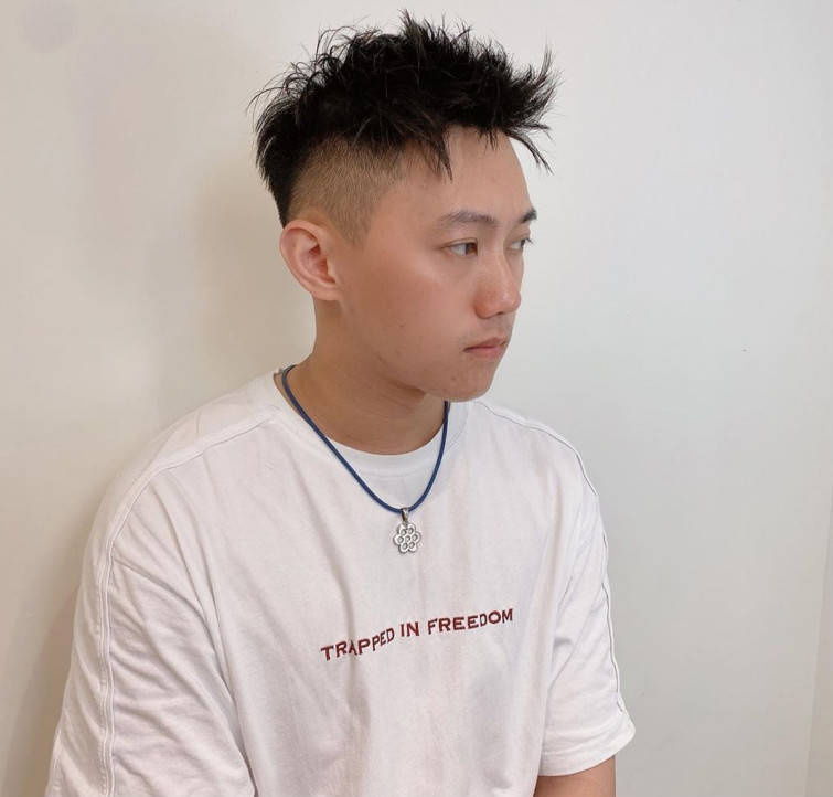 
还在剪“寸头”发型？2020下半年男生发型盛行趋势！：火狐电竞官网(图5)