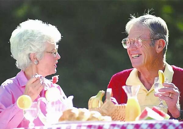 金·卡戴珊取关闺蜜 NBA巨星皮蓬前妻曝侃爷深夜有此习惯“火狐电竞官方网站”(图1) 火狐电竞