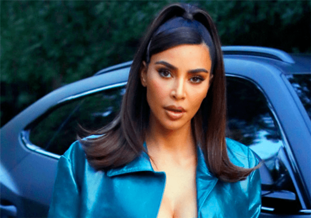 金·卡戴珊取关闺蜜 NBA巨星皮蓬前妻曝侃爷深夜有此习惯“火狐电竞官方网站”(图2)
金·卡戴珊取关闺蜜 NBA巨星皮蓬前妻曝侃爷深夜有此习惯“火狐电竞官方网站”(图2)