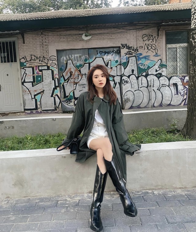 
腾讯体育当家主播美娜 无数宅男球迷女神 却依旧被秦奋“甩”了-火狐电竞(图11)