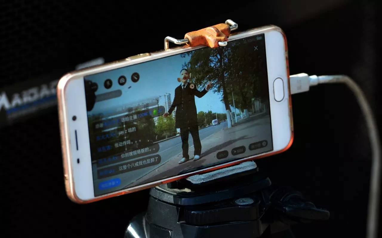 “火狐电竞官网”
卷尾文化直播运营：直播的焦点是什么？有哪些直播规则玩法？(图3)