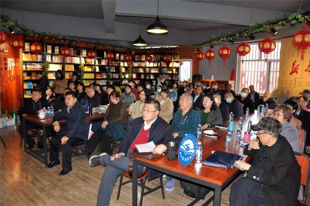 
人民艺术家贺政民回我旗重温那段激情燃烧的岁月：火狐电竞官方网站(图2)