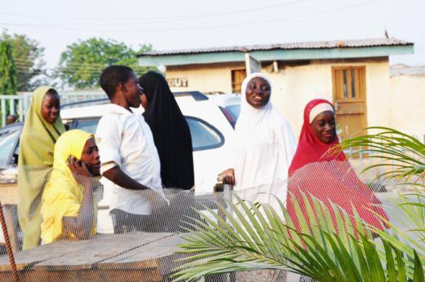 【火狐电竞官方网站】一个没有旅游风景的国家 但街道上充满了风景(第七个随行的尼日利亚)(图12)