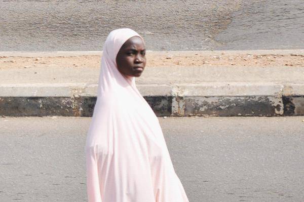 【火狐电竞官方网站】一个没有旅游风景的国家 但街道上充满了风景(第七个随行的尼日利亚)(图23)