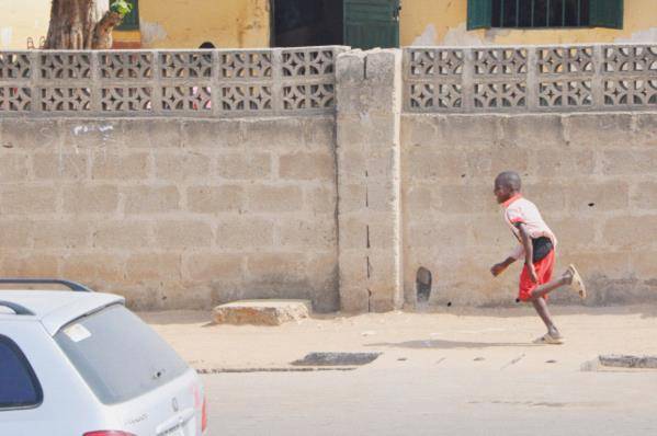 【火狐电竞官方网站】一个没有旅游风景的国家 但街道上充满了风景(第七个随行的尼日利亚)(图33)