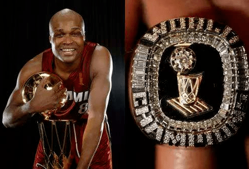 ‘火狐电竞’
NBA球星破产了咋办？弗老大行窃入狱 詹皇前队友流离陌头(图12)