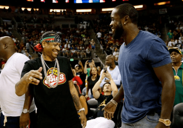 ‘火狐电竞’
NBA球星破产了咋办？弗老大行窃入狱 詹皇前队友流离陌头(图14)